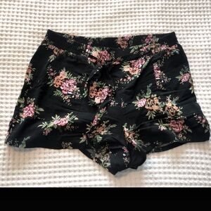 floral shorts